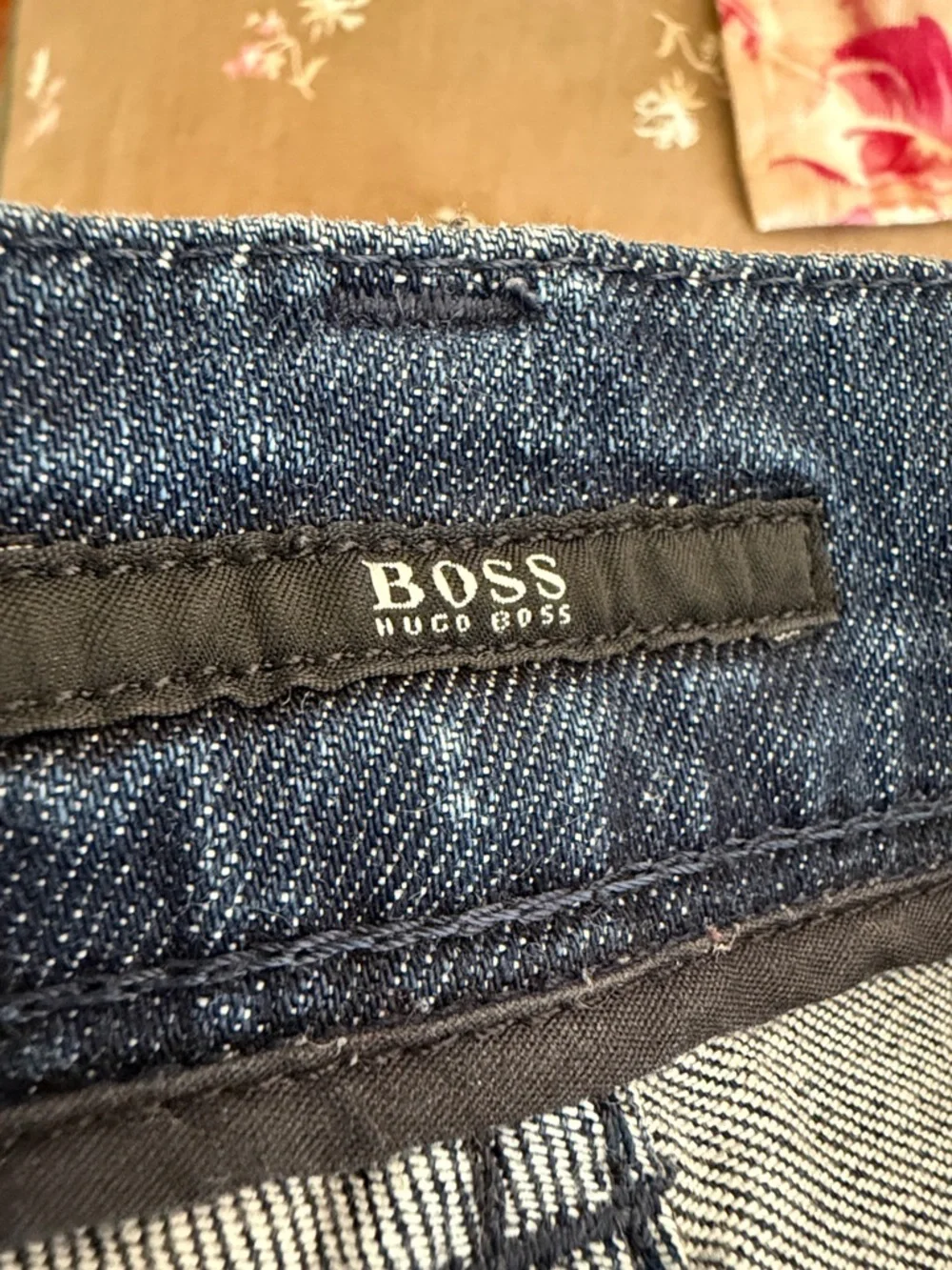 Hugo Boss Denim Jeans 28 bootcut - Picture 6 of 6
